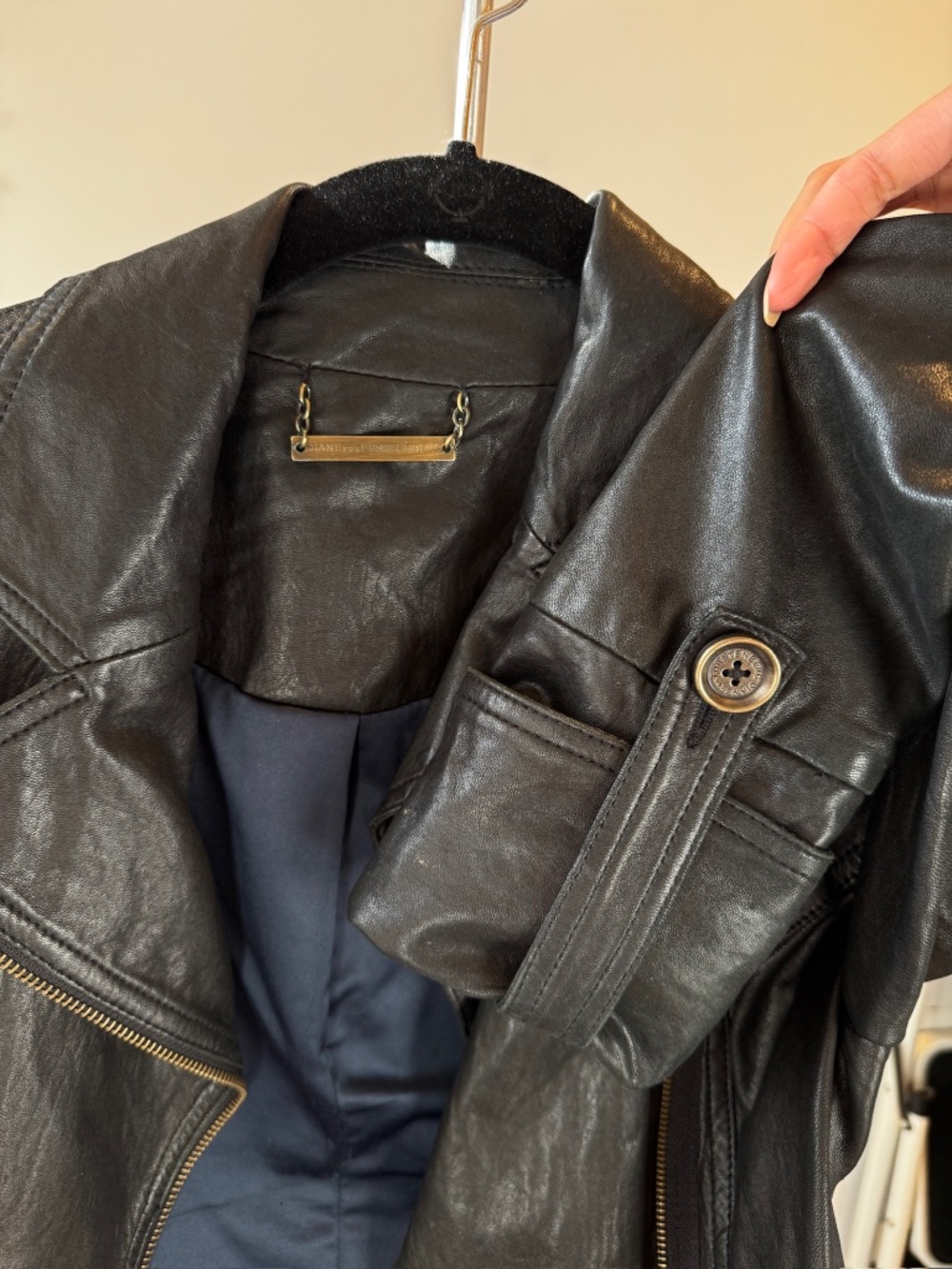 Diane von Fürstenberg Leather Cropped Jacket - Picture 3 of 3